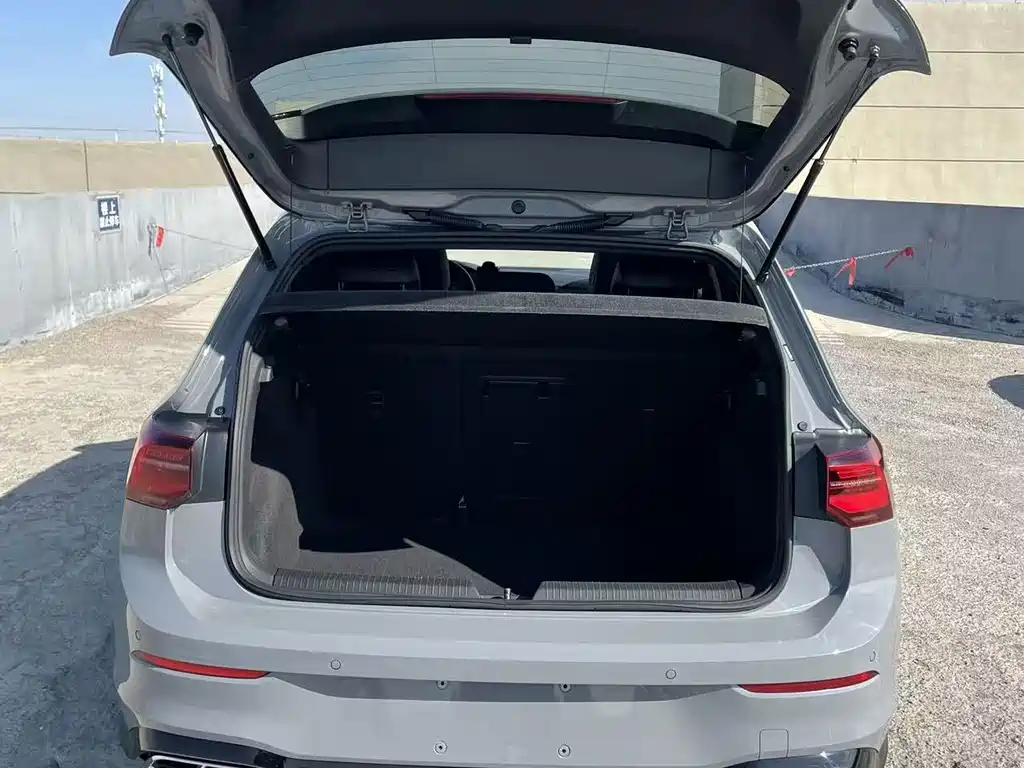 Volkswagen Golf — миниатюра 10