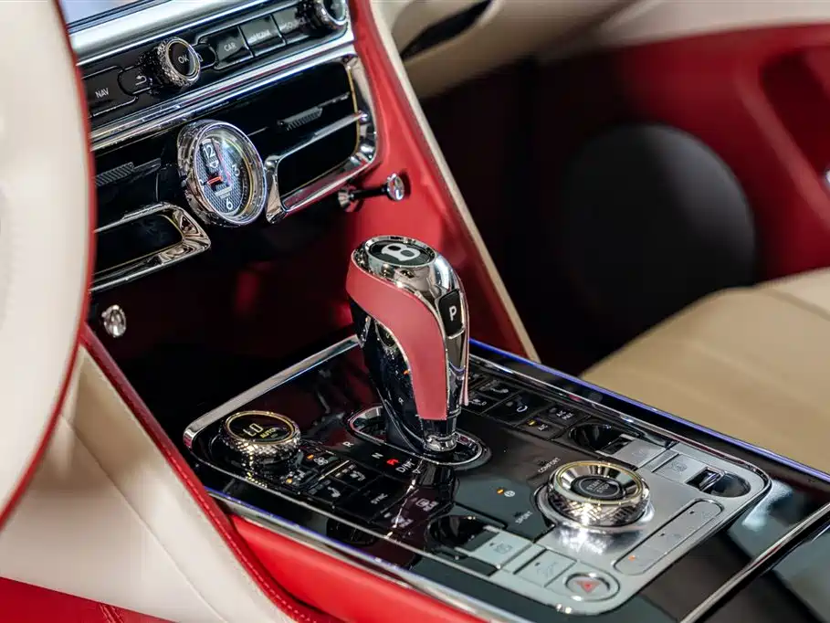 BENTLEY FLYING SPUR PLUG IN HYBRID