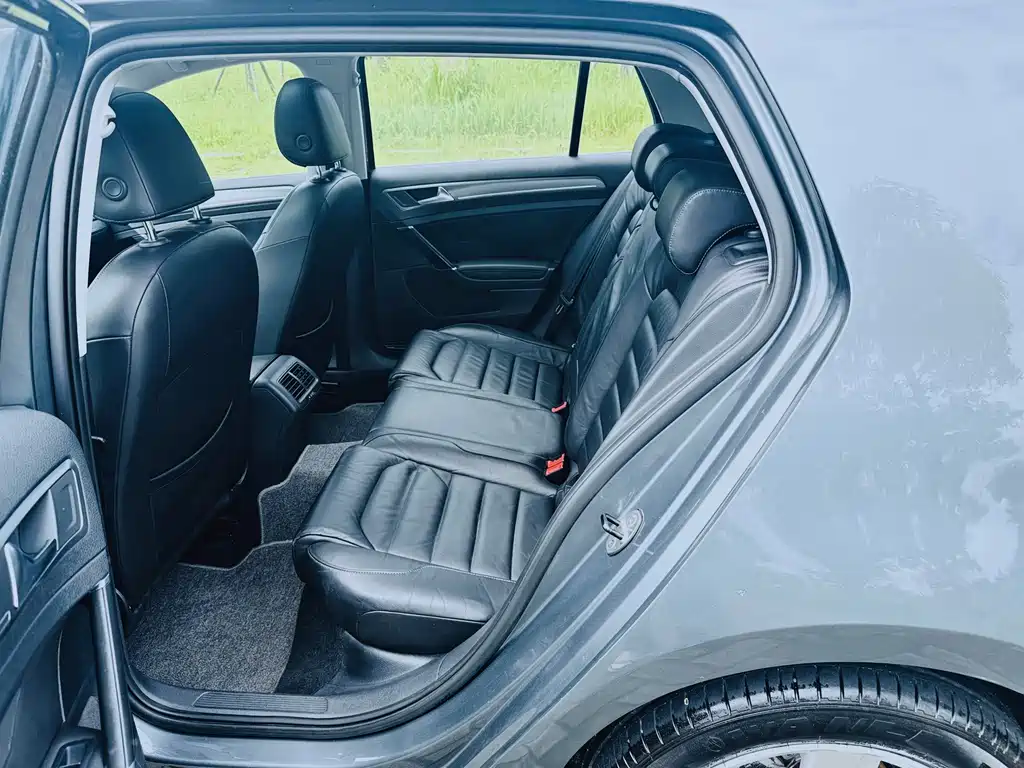 Volkswagen Golf — миниатюра 10