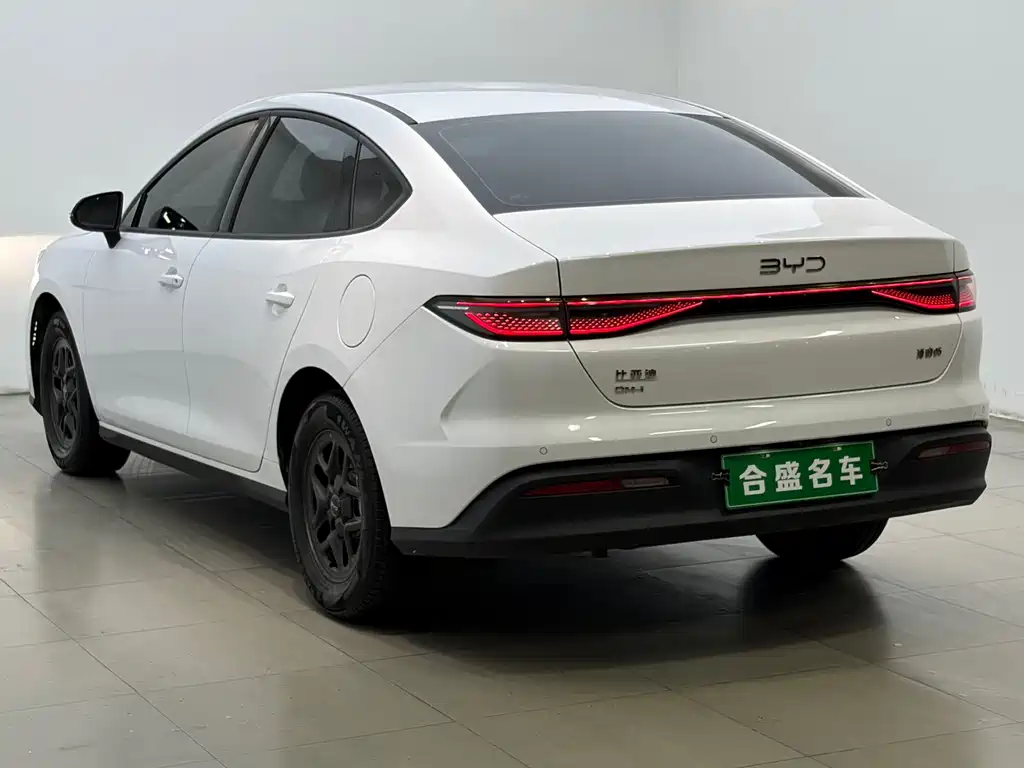 BYD Seal 05 DM-i — миниатюра 9