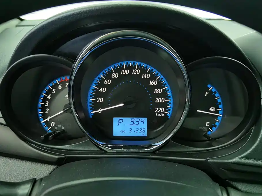 TOYOTA YARIS L ZHIXUAN