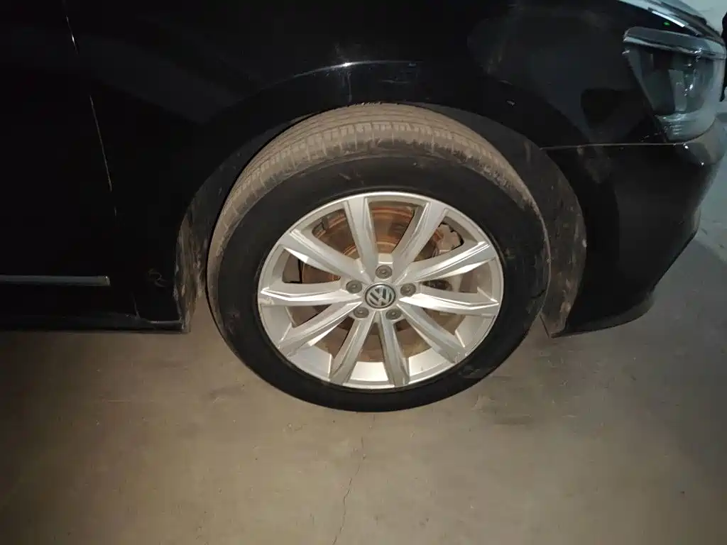 Volkswagen Passat — миниатюра 8