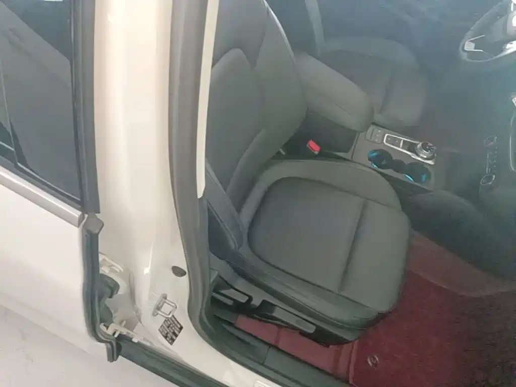 Ford Focus — миниатюра 25