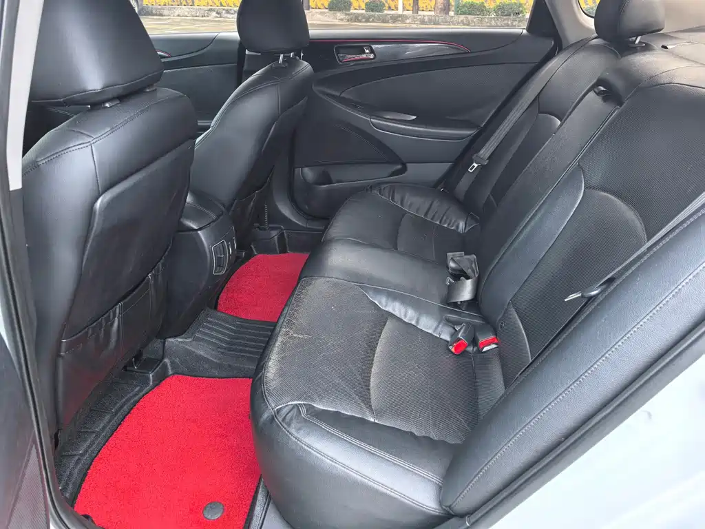 Hyundai Sonata — миниатюра 5