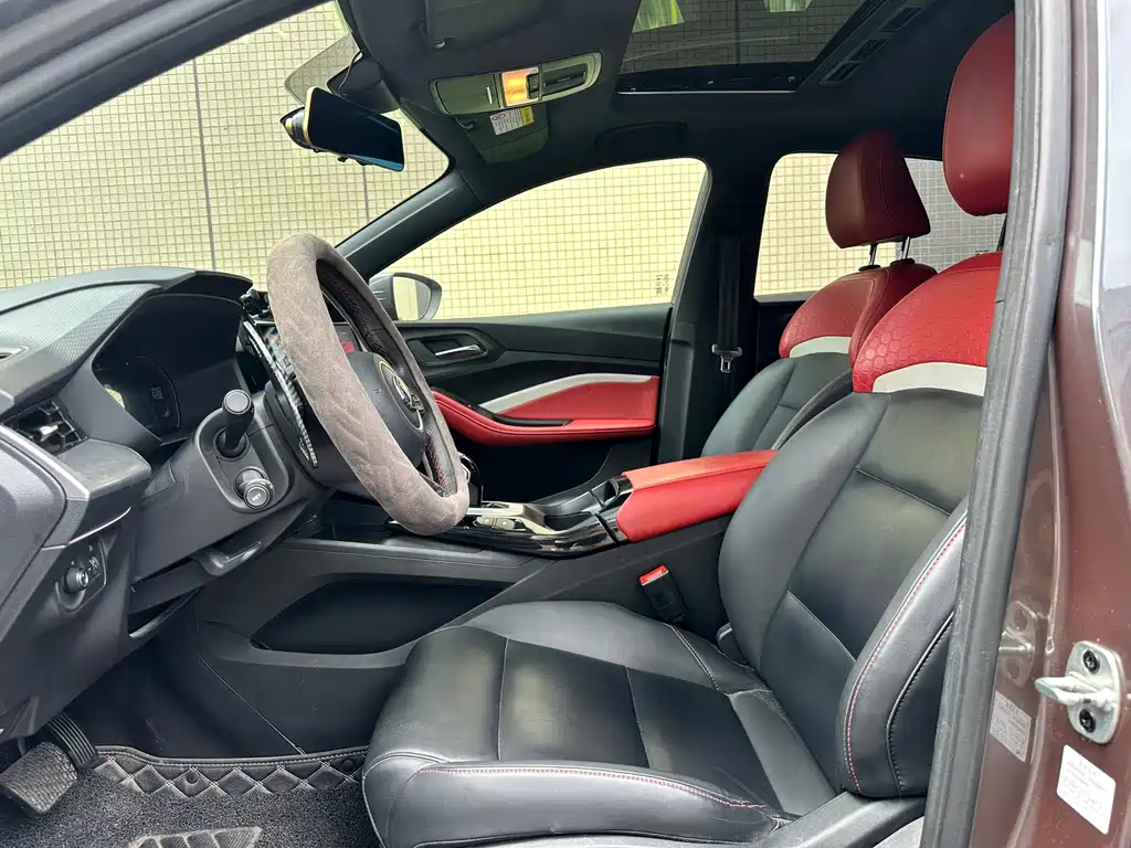 MG MG5 — миниатюра 4