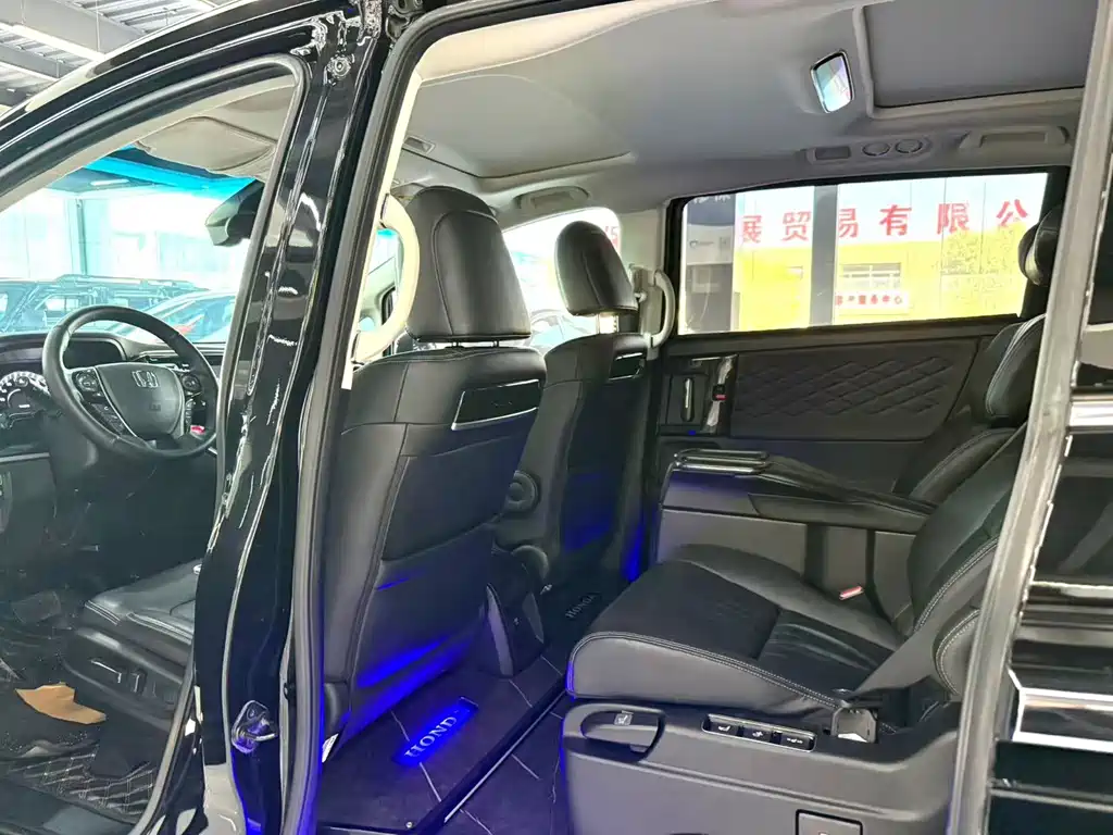 Honda Elysion — миниатюра 5