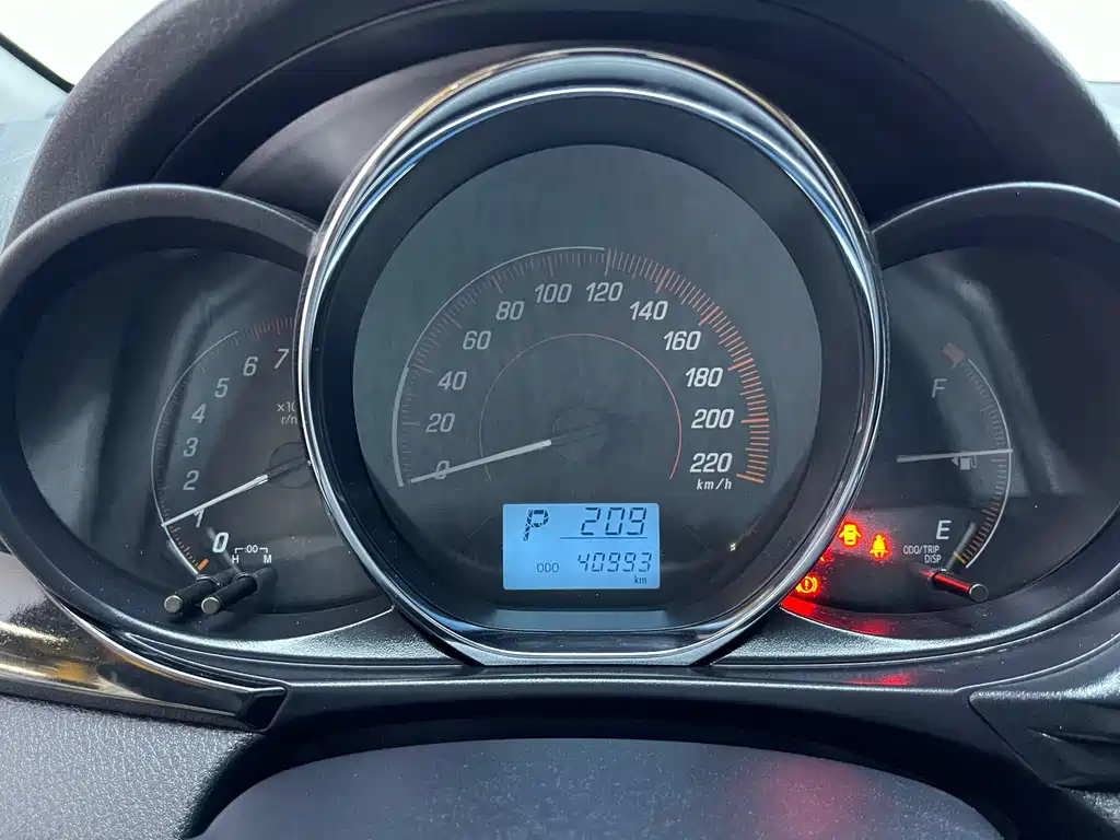 TOYOTA YARIS L ZHIXUAN