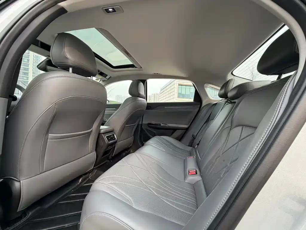 GEELY GALAXY GALAXY L6