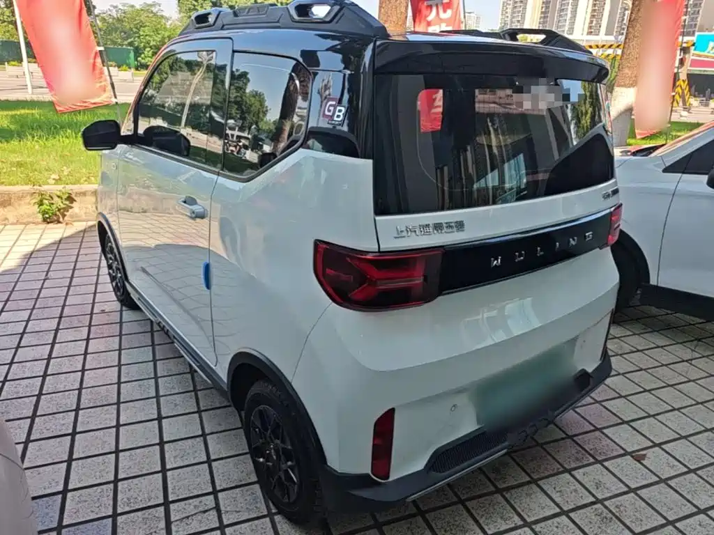Wuling MINIEV — миниатюра 5