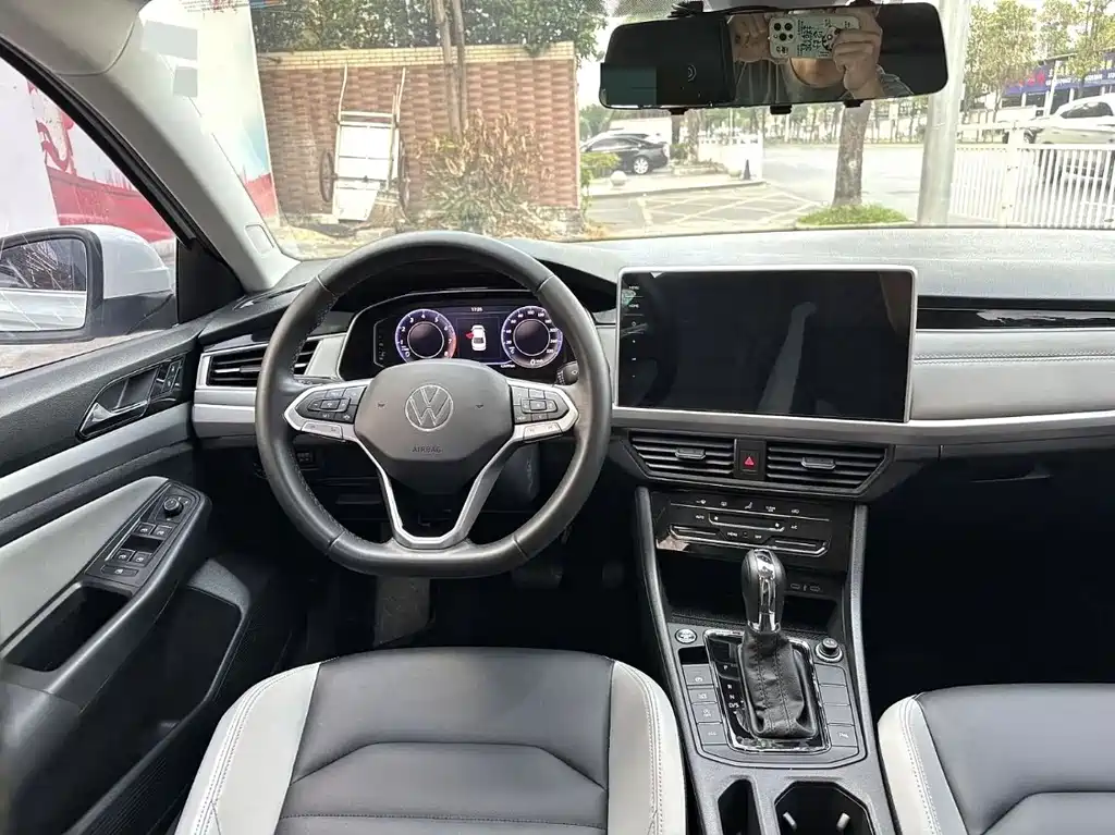 Volkswagen Bora — миниатюра 6