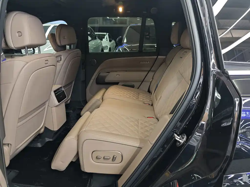 Li Auto Li L8 — миниатюра 6