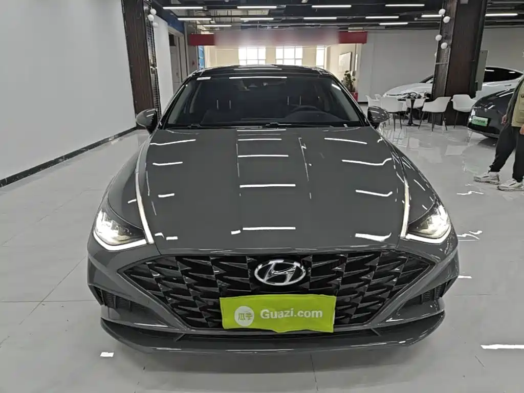 Hyundai Sonata — миниатюра 3