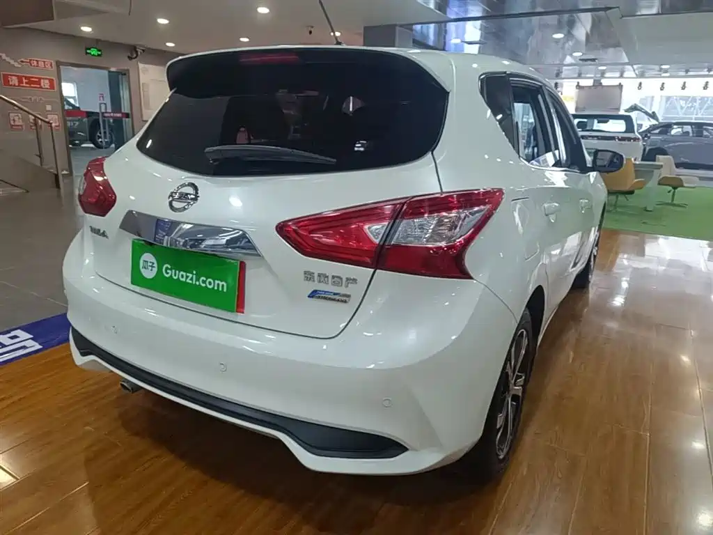 Nissan Tiida 2020 1.6L CVT Smart