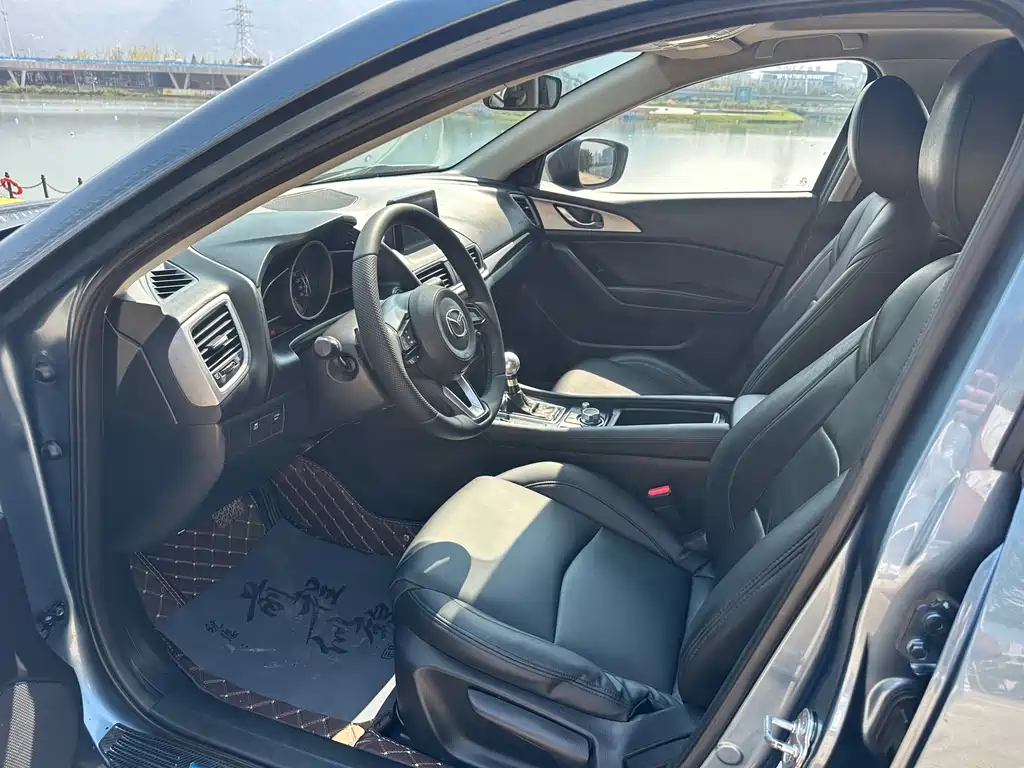 Mazda 3 Axela — миниатюра 9