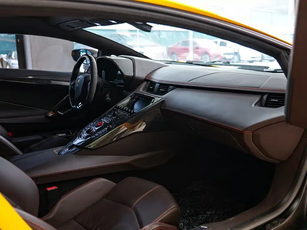 Lamborghini Aventador 2011 LP 700-4