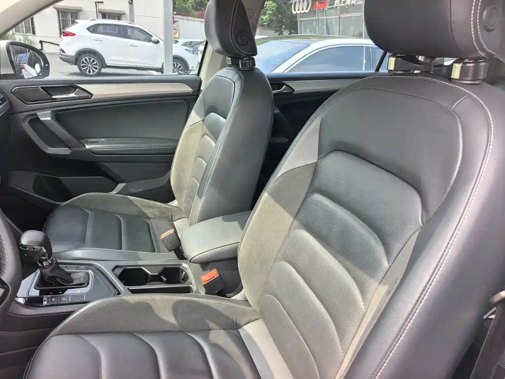 Volkswagen Tiguan L — миниатюра 12