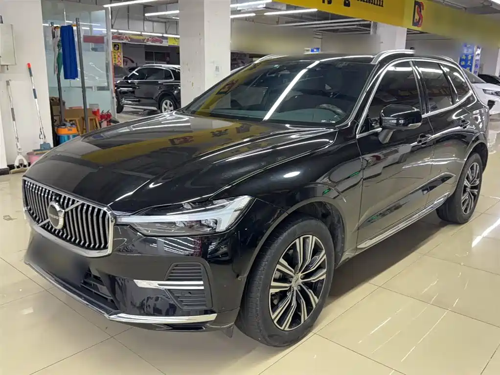 Volvo XC60 2022