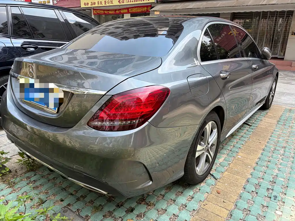Mercedes-Benz C-Class — миниатюра 3
