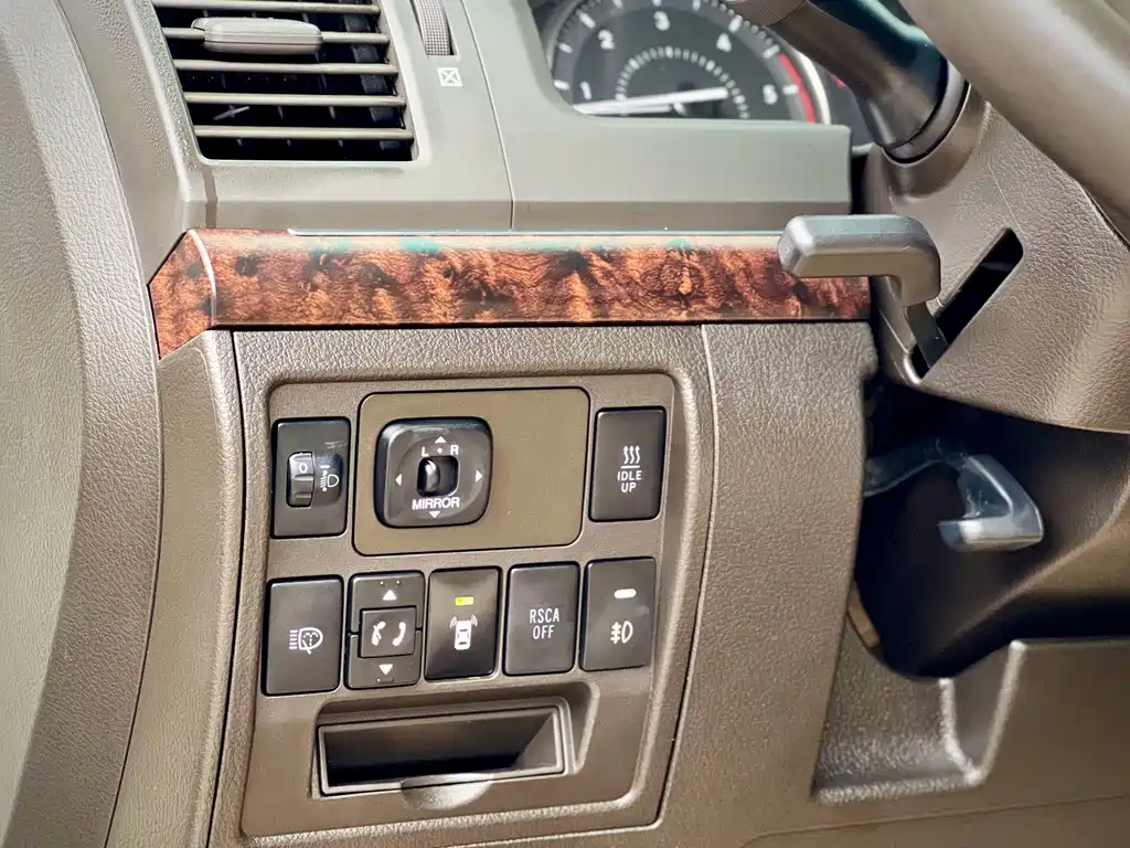Toyota Land Cruiser — миниатюра 11