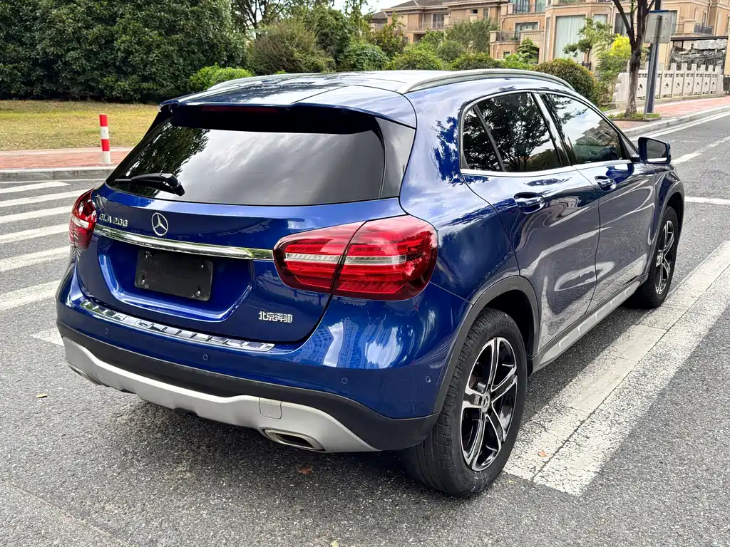 Mercedes-Benz GLA — миниатюра 7