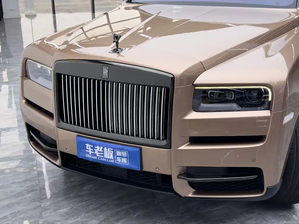 Rolls-Royce Cullinan — миниатюра 10