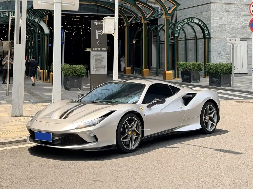 Ferrari F8 2020