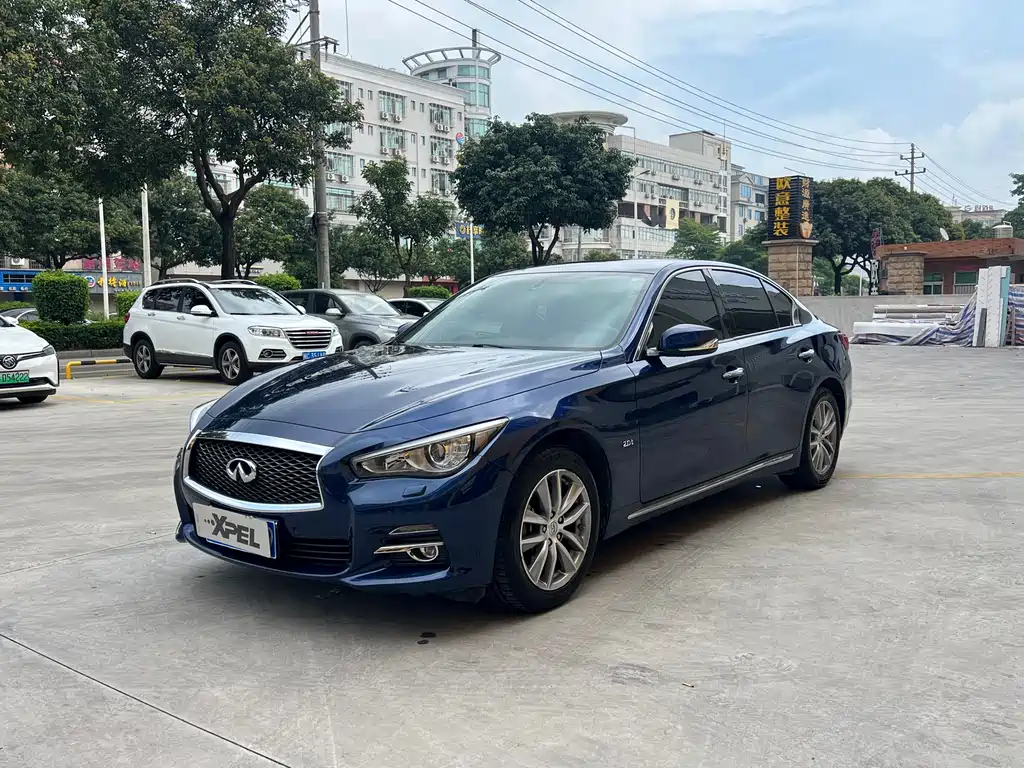 Купить Infiniti Q50L