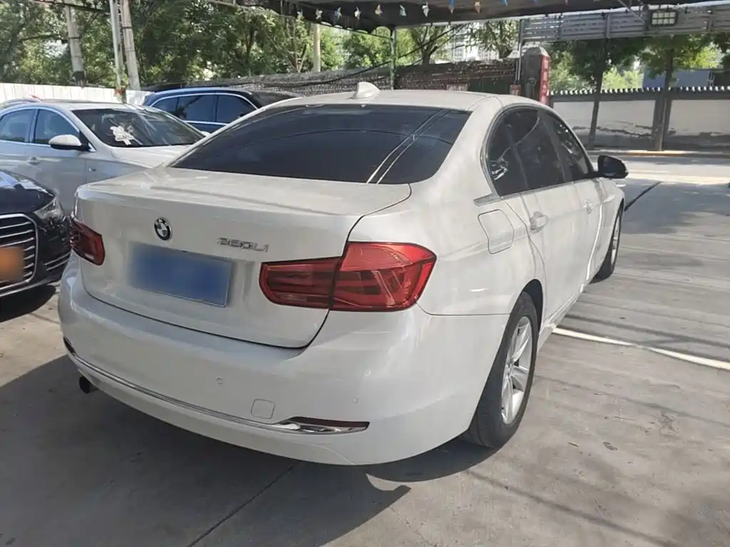 BMW 3 Series — миниатюра 7