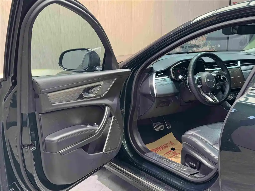 Jaguar XFL 2021 XFL 2.0T P200 Elite Luxury