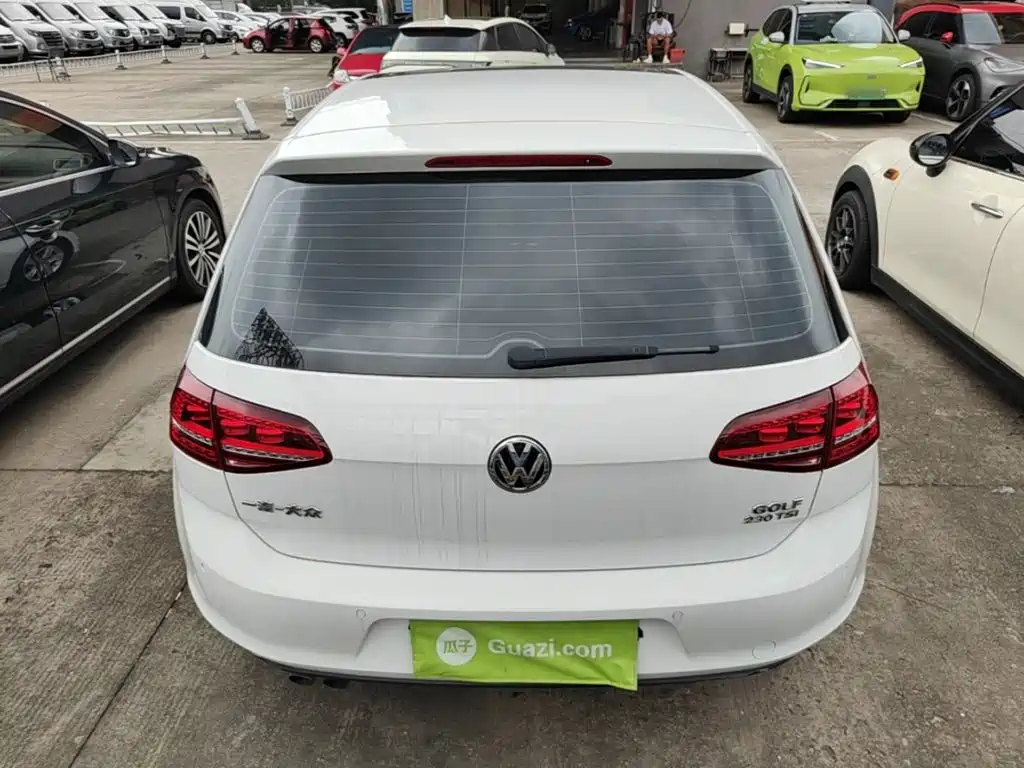 Volkswagen Golf — миниатюра 6