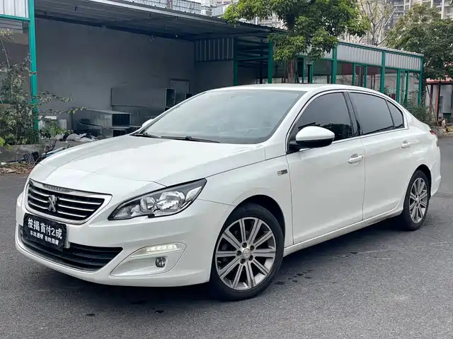 PEUGEOT 408