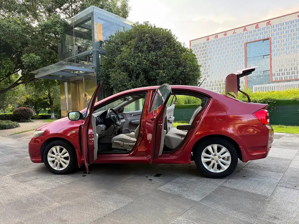 Honda City Classic — миниатюра 8