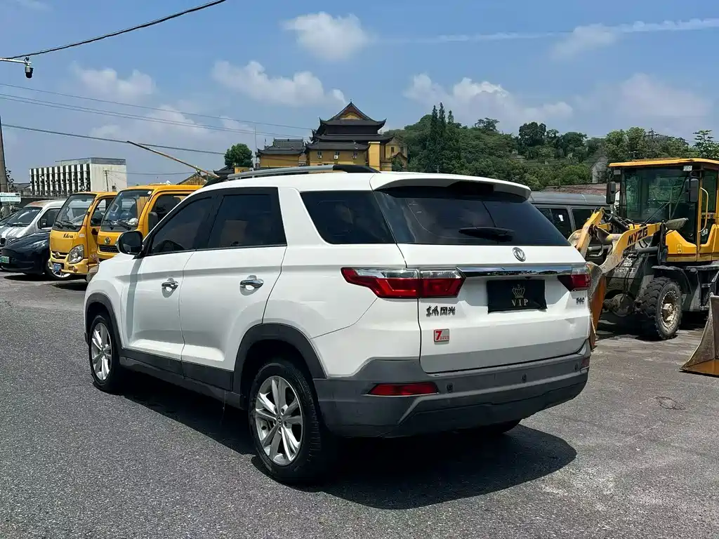 Fengon S560 1.8L Manual Comfort Type 7 seats, фото 6