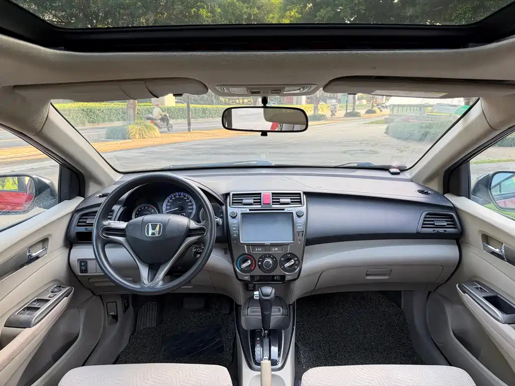 Honda City Classic — миниатюра 9