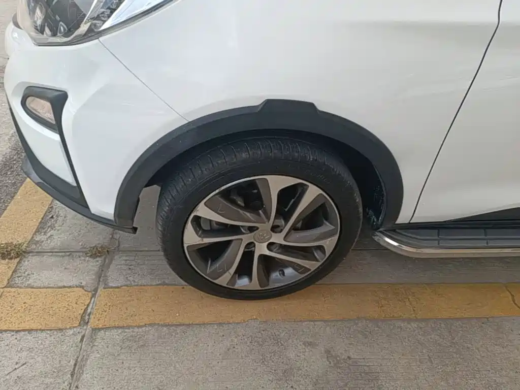 BYD Yuan — миниатюра 23