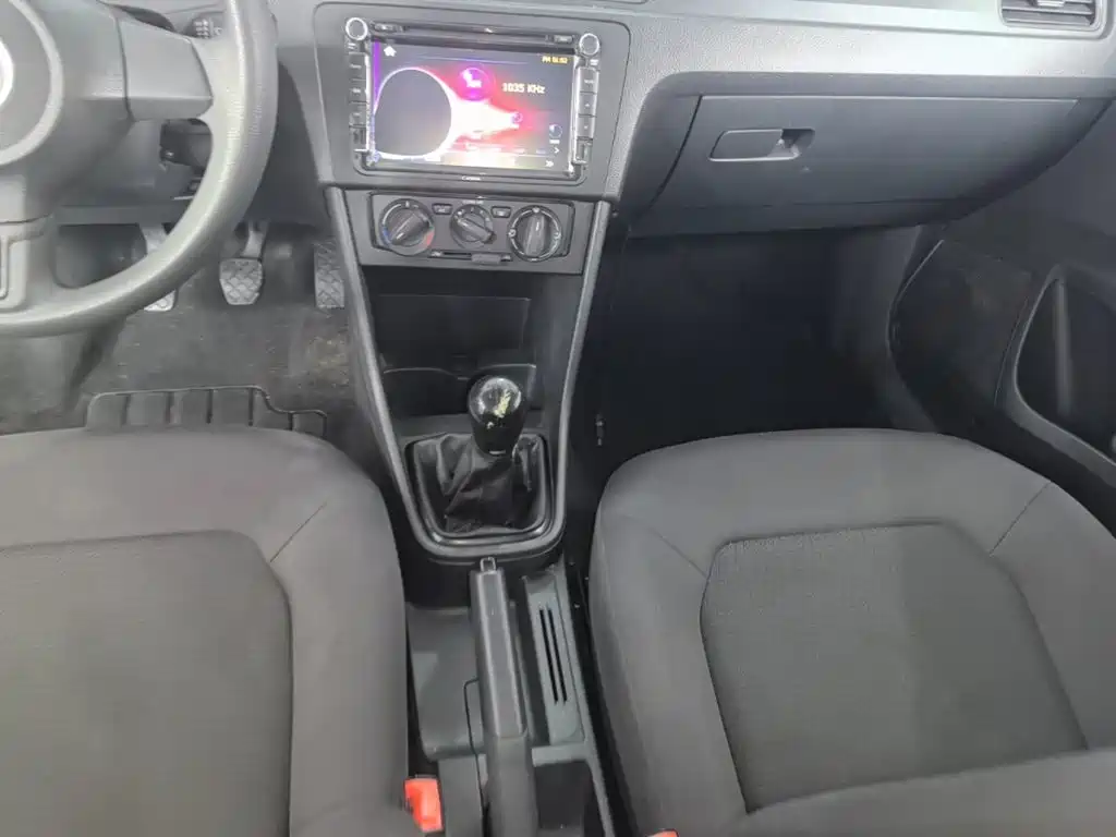 Volkswagen Santana — миниатюра 14