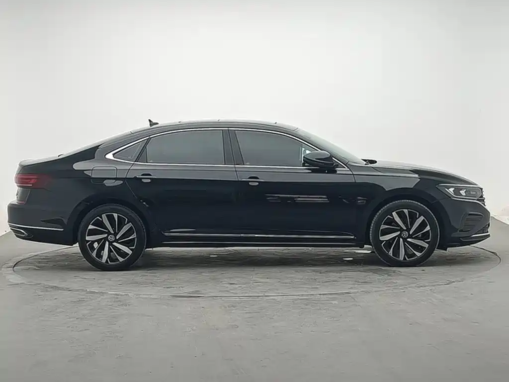Volkswagen Passat — миниатюра 4