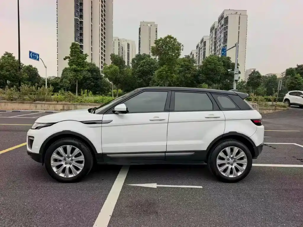 Land Rover Evoque — миниатюра 3