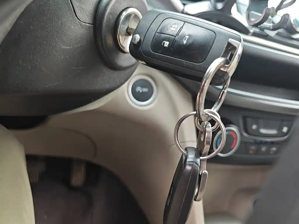 Buick Excelle — миниатюра 9