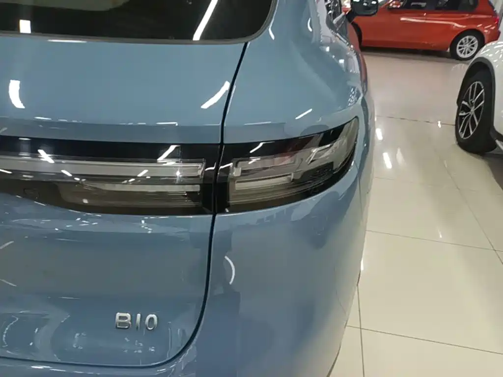 Leapmotor Leapmotor B10 — миниатюра 8