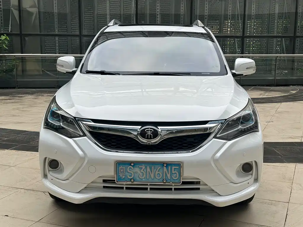 BYD Song — миниатюра 2