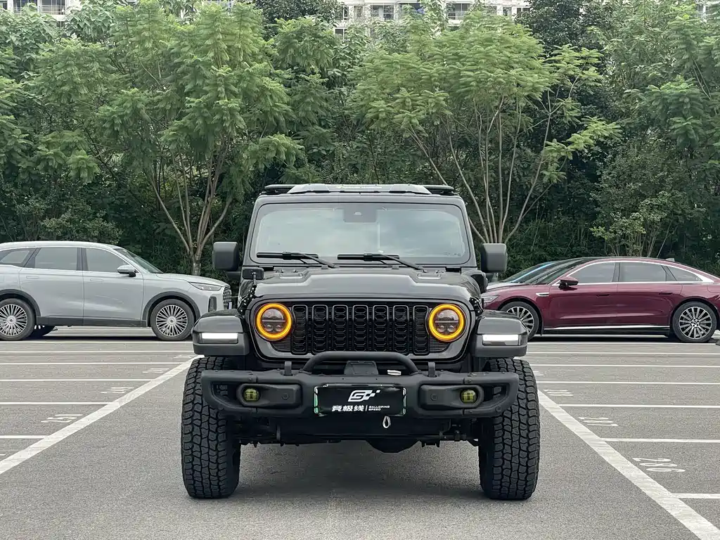 Jeep Wrangler PHEV — миниатюра 26