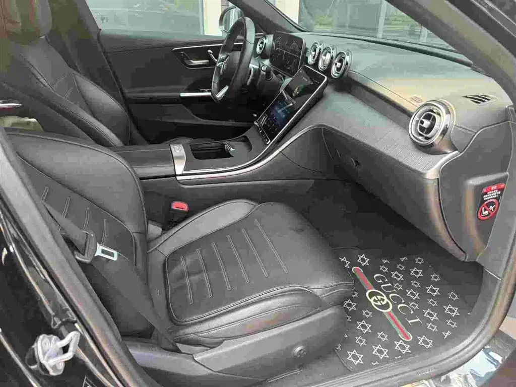 Mercedes-Benz C-Class — миниатюра 5
