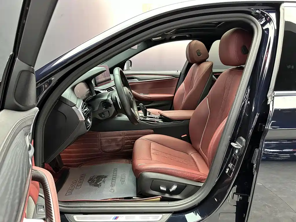 BMW 5 Series — миниатюра 5