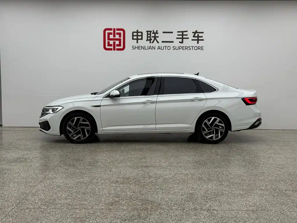 Volkswagen Sagitar — миниатюра 3