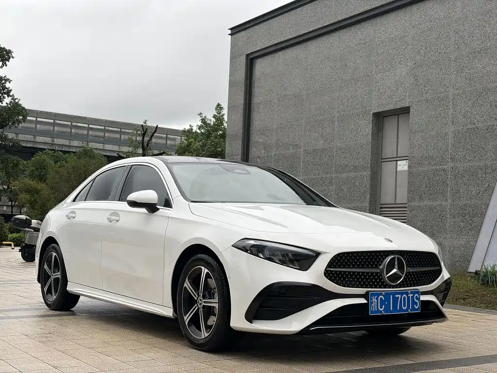 Mercedes-Benz A-Class — миниатюра 3