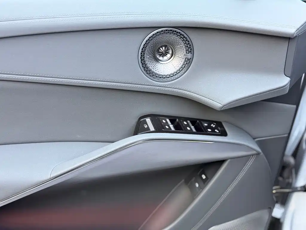 LOTUS SPORTS CAR ELETRE