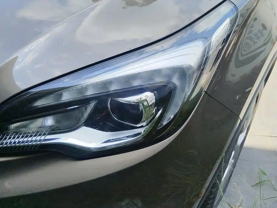 Buick Envision Plus — миниатюра 5