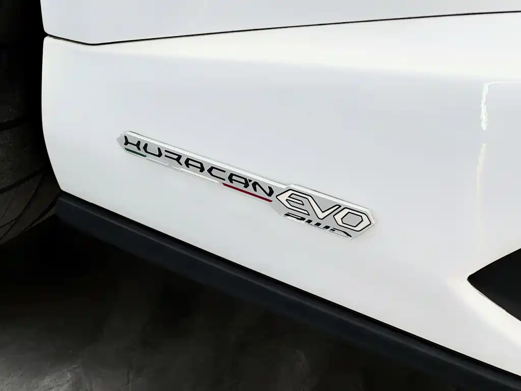 LAMBORGHINI HURACÁN