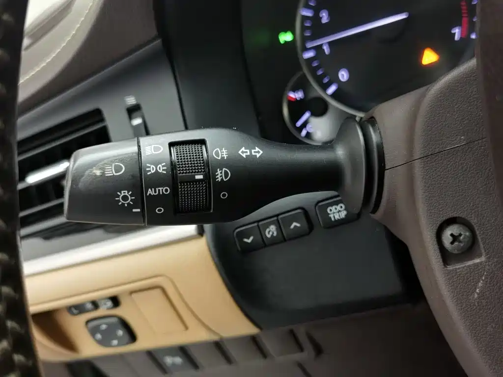 Lexus ES — миниатюра 21